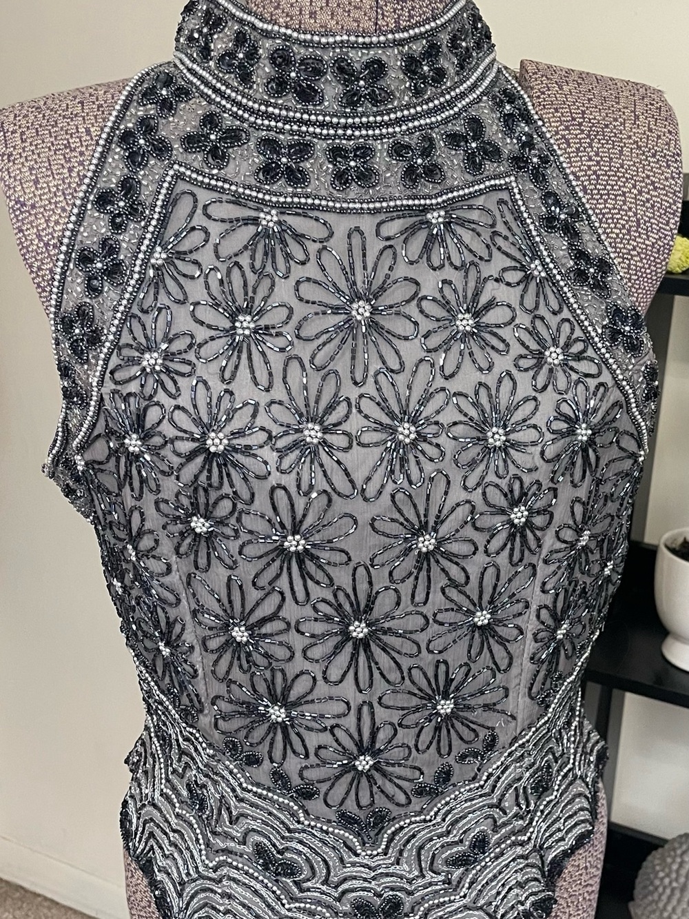 Papell Boutique Black Beaded Floral Tank Top Silk Formal Party